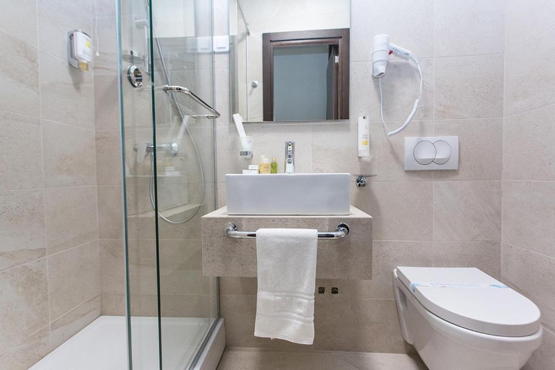 Hotel Grand Hedonist Pančevo 외부 사진
