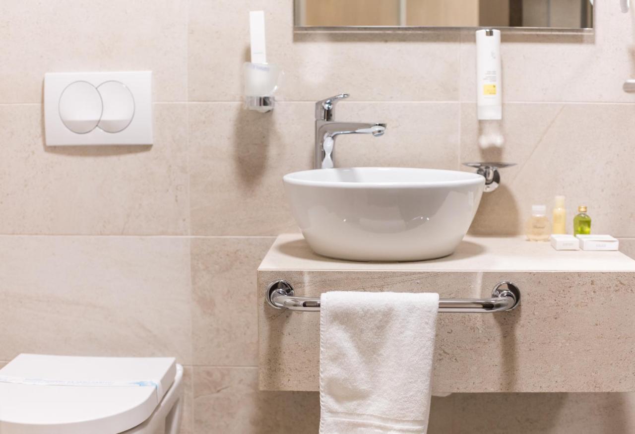 Hotel Grand Hedonist Pančevo 외부 사진